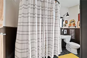 255 Edmond St, Pittsburgh, PA 15224 - Photo 32