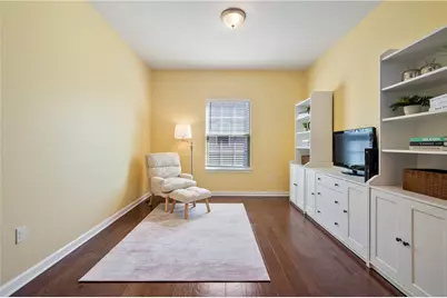 607 Saddle Court, Moon/Crescent Twp, PA 15108 - Photo 4