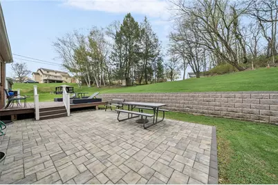 1395 Peterson Dr, Jefferson Hills, PA 15025 - Photo 28