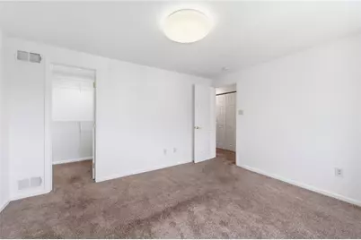 201 Cortland Dr E, Kennedy Township, PA 15136 - Photo 18