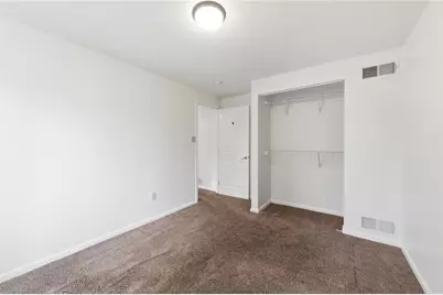 201 Cortland Dr E, Kennedy Township, PA 15136 - Photo 26