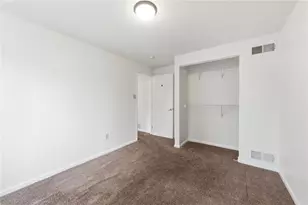 201 Cortland Dr E, Kennedy Township, PA 15136 - Photo 26