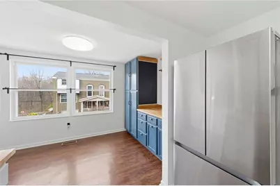 201 Cortland Dr E, Kennedy Township, PA 15136 - Photo 10