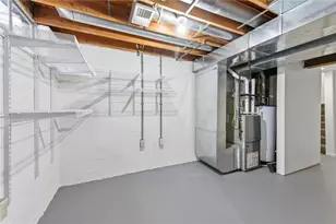 201 Cortland Dr E, Kennedy Township, PA 15136 - Photo 32