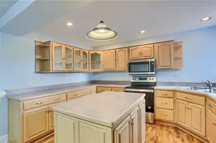 205 Howard St, Robinson Twp, PA 15057 - Photo 6