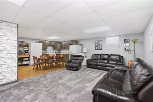 605 Davidson Dr, Rochester, PA 15074 - Photo 36