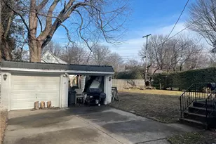 319 Cherokee Dr, Erie City, PA 16505 - Photo 6