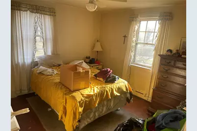 319 Cherokee Dr, Erie City, PA 16505 - Photo 18