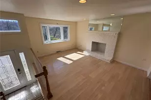 1027 Middle Rd, Pittsburgh, PA 15116 - Photo 4