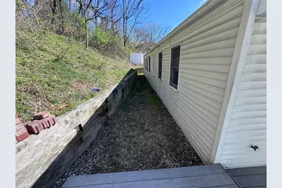 1027 Middle Rd, Pittsburgh, PA 15116 - Photo 24