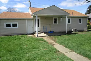 385 Emerson, Farrell, PA 16121 - Photo 2
