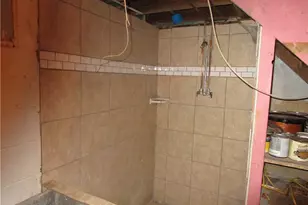 385 Emerson, Farrell, PA 16121 - Photo 18