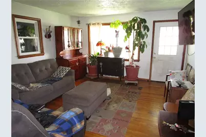 385 Emerson, Farrell, PA 16121 - Photo 6