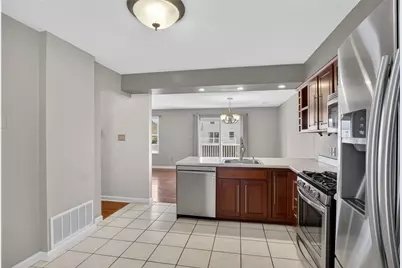 1410 Yorktown Dr, Cecil, PA 15055 - Photo 16