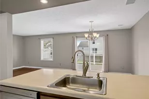 1410 Yorktown Dr, Cecil, PA 15055 - Photo 18