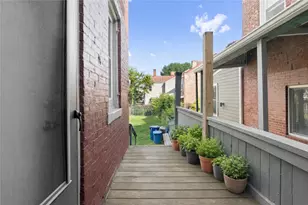 4123 Foster St, Pittsburgh, PA 15201 - Photo 12