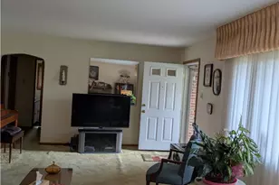 395 S Palm St, North Franklin Township, PA 15301 - Photo 8