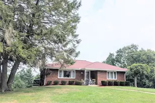 395 S Palm St, North Franklin Township, PA 15301 - Photo 1