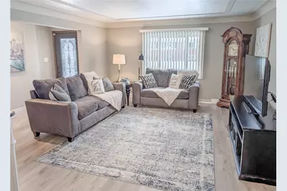 47 Central Ave, North Versailles, PA 15137 - Photo 4