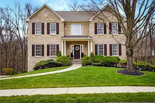 112 Hunter Dr, Cranberry Township, PA 16066 - Photo 2