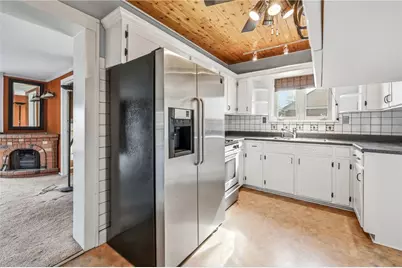 1027 Myrtle Pl, Sharon, PA 16146 - Photo 14