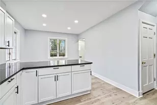 7826 Oak St, Ross Twp, PA 15237 - Photo 10