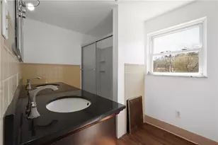 912 Hillsboro St, Pittsburgh, PA 15204 - Photo 18