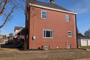 120 S 5th St, Youngwood, PA 15697 - Photo 4