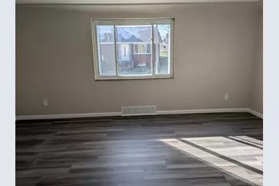 120 S 5th St, Youngwood, PA 15697 - Photo 6