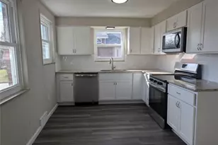 120 S 5th St, Youngwood, PA 15697 - Photo 8