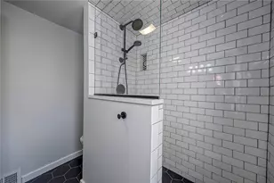 1733 Potomac Ave, Pittsburgh, PA 15216 - Photo 20