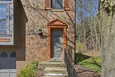 604 Briarleaf Dr, Robinson Twp, PA 15205 - Photo 4