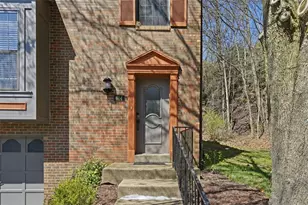 604 Briarleaf Dr, Robinson Twp, PA 15205 - Photo 4