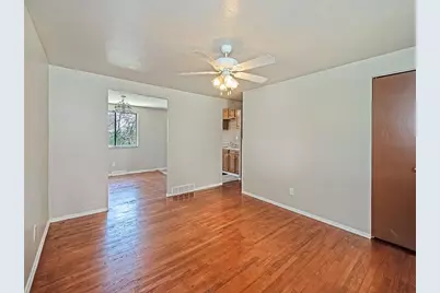 118 Courtney Dr, Pittsburgh, PA 15147 - Photo 6