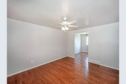 118 Courtney Dr, Pittsburgh, PA 15147 - Photo 8