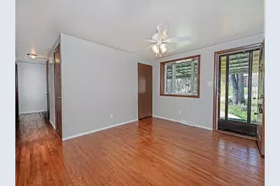 118 Courtney Dr, Pittsburgh, PA 15147 - Photo 6