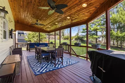 1124 Dana Dr, Bethel Park, PA 15102 - Photo 38