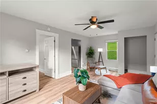 1109 Mccomb Ln, Pittsburgh, PA 15239 - Photo 12