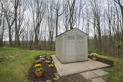 218 Moon Stone Ln, Hempfield Township, PA 15601 - Photo 4