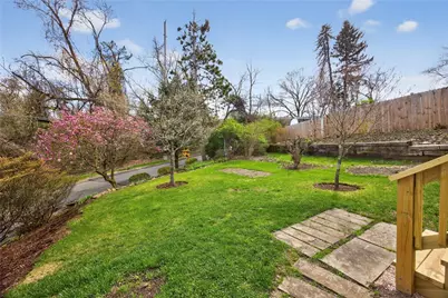 498 Balconade Dr, Pittsburgh, PA 15236 - Photo 32