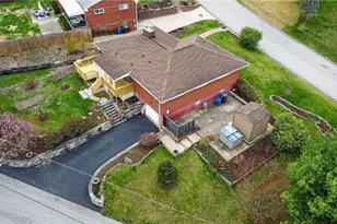 498 Balconade Dr, Pittsburgh, PA 15236 - Photo 38