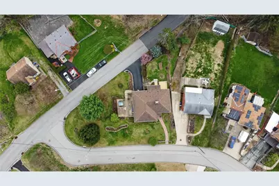 498 Balconade Dr, Pittsburgh, PA 15236 - Photo 36