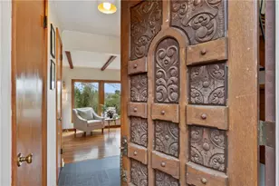 419 Amherst Ave, Moon/Crescent Twp, PA 15108 - Photo 2