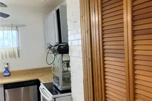 807 6th St, Stowe Township, PA 15136 - Photo 8