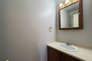 102 Park Dr, Delmont, PA 15626 - Photo 8