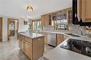 1717 Hathaway Ln, Pittsburgh, PA 15241 - Photo 6