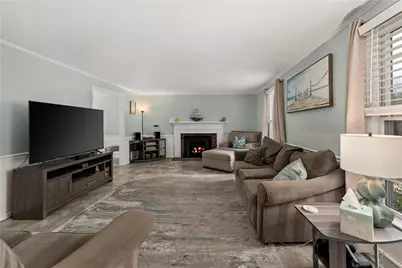 1717 Hathaway Ln, Pittsburgh, PA 15241 - Photo 4