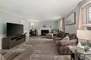 1717 Hathaway Ln, Pittsburgh, PA 15241 - Photo 4