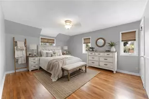 8 Pocono Dr, Green Tree, PA 15220 - Photo 34