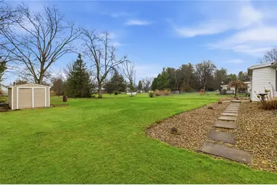 413 Summit View Dr, Neshannock Township, PA 16105 - Photo 36